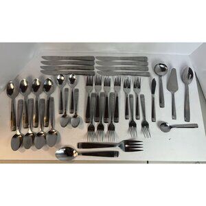 Gibson Stainless 22 Flatware Silverware Lot Of 38 Arctic Frost Almost Complete